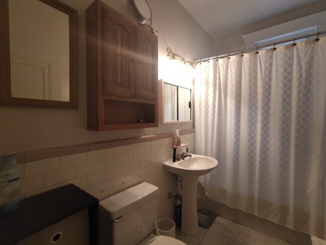 Photo - 1986 Commonwealth Ave Unit 4