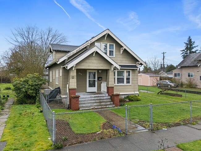 Photo - 2533 S M St