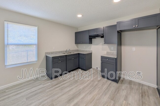 Photo - 5827 Ave B Unit #1