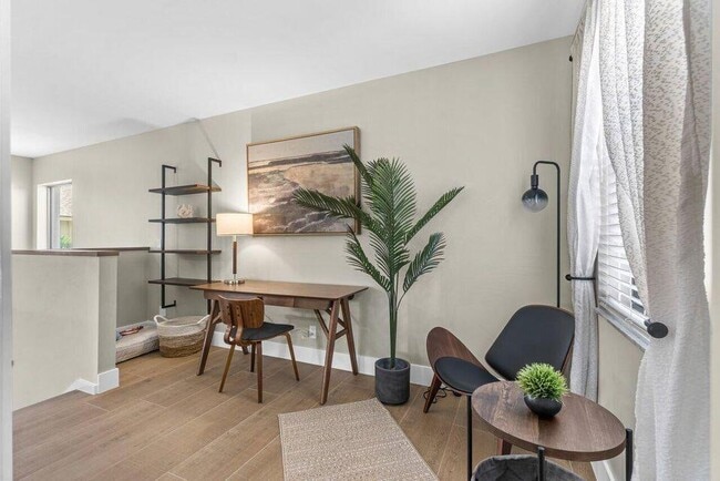 Photo - 17138 Waterbend Dr Unit 217