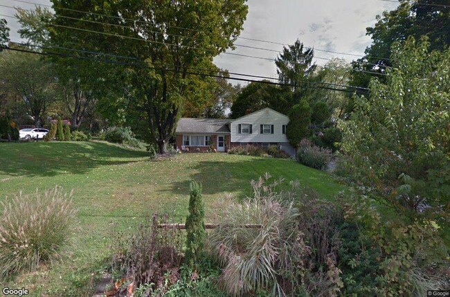 Photo - 419 Leslie Ln House