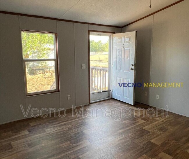 Photo - 1819 Co Rd 1001
