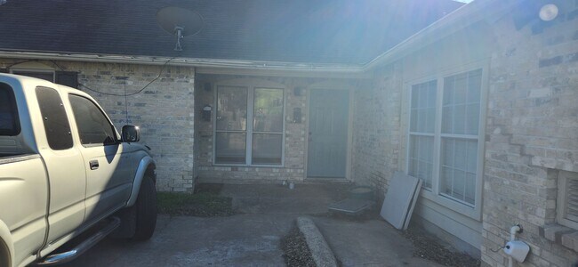 Photo - 1005 W MLK - House