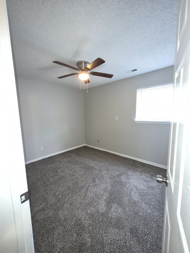 Hillsdale Apartments