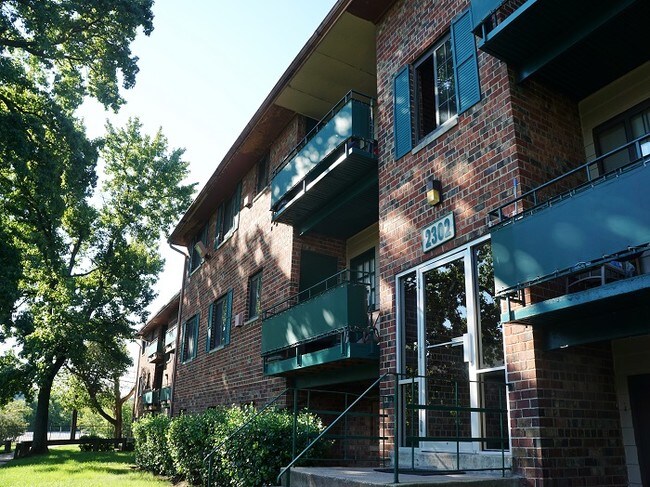 Maple Ridge Apartments