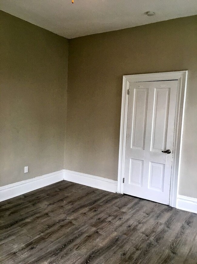 Photo - 108 Hallock St Unit 1 - Designer