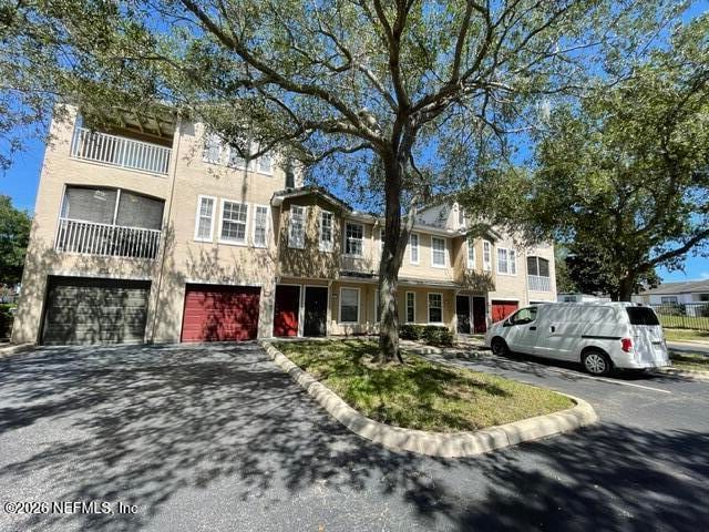 Photo - 10075 Gate Pkwy Unit 1505