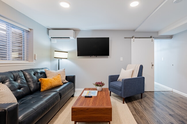 Photo - Capitol Hill