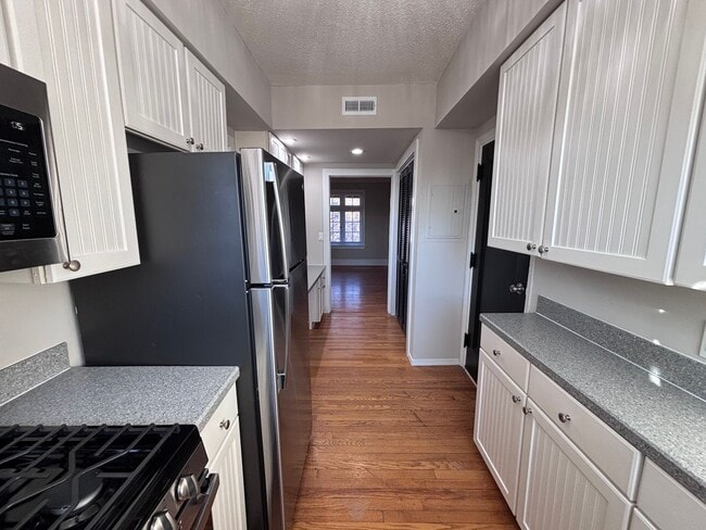 Photo - 7556 Byron Pl