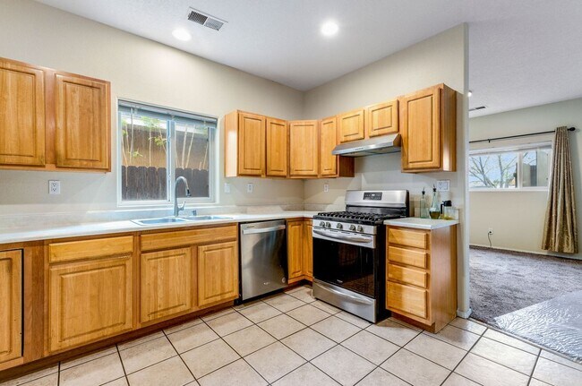 Photo - 1221 Paisano St NE