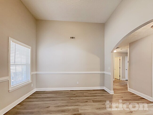 Photo - 110 Brooks Cir