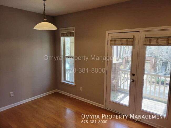 Photo - 831 Commonwealth Ave SE