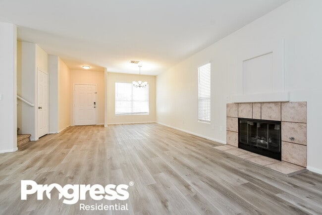 Photo - 5900 Taj Mahal Dr