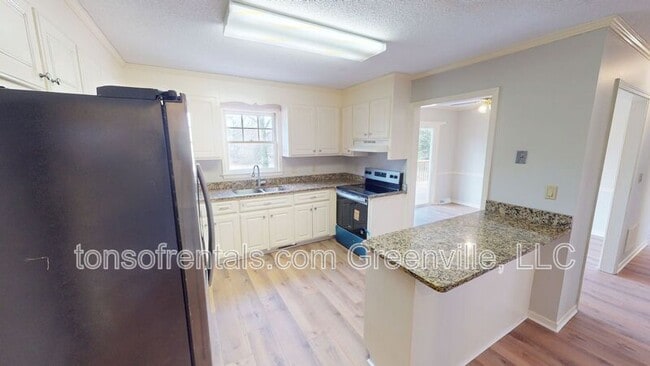 Photo - 710 Stallings Rd