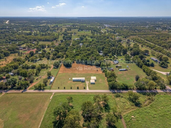 Photo - 4608 E 472 Rd