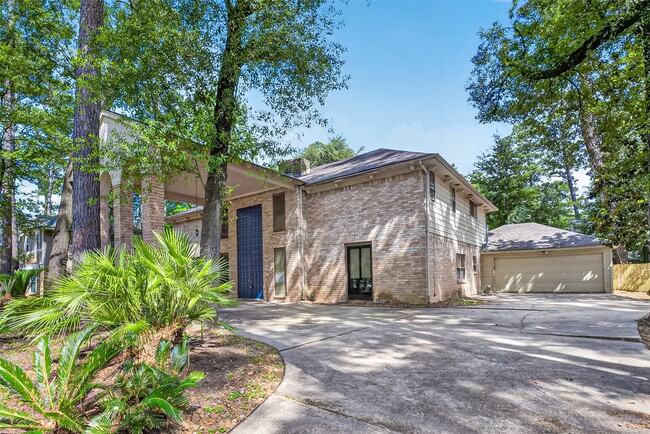 Building Photo - 8103 Oak Moss Dr