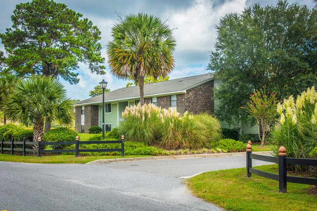 Building Photo - James Towne Village Rental