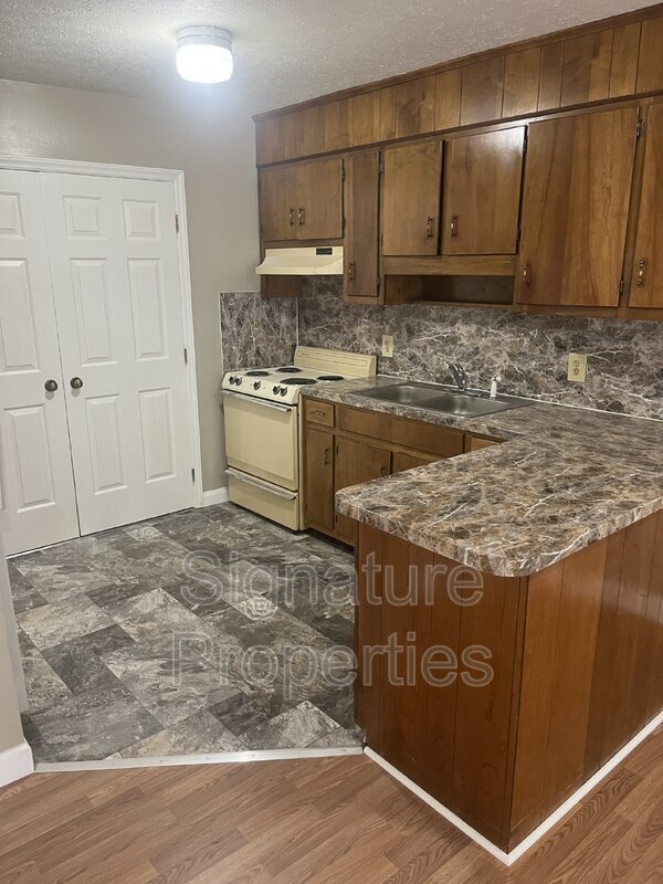 Photo - 702 Barrows Mill Rd Unidad 702-APT #5