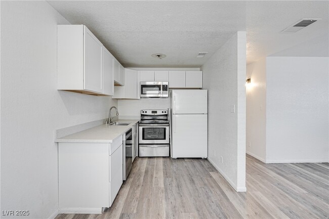 Building Photo - 304 Orland St Unit 56 Rental
