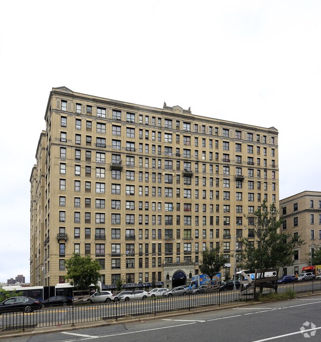 Photo - Lewis Morris Apartments