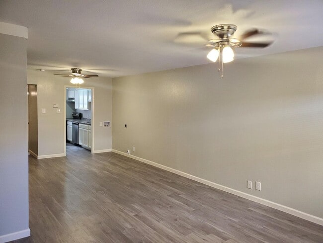 Photo - 911 Vance Jackson Rd