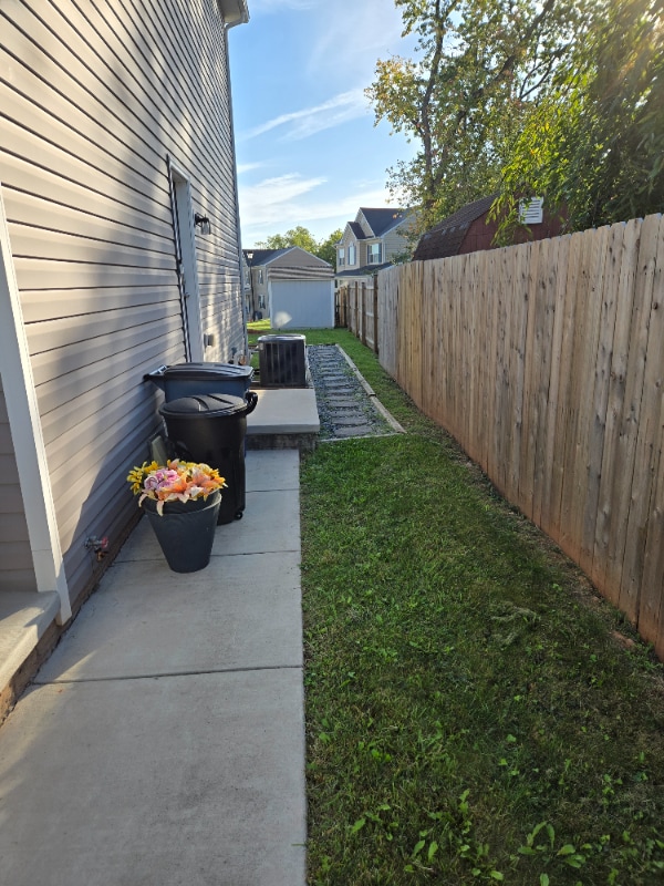 Photo - 1925 Brady Ave