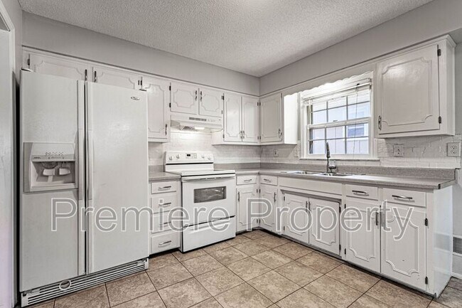 Photo - 4329 Sterling Ave