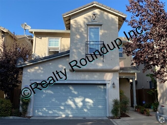 Building Photo - Gorgeous Three Bedroom In Spanos West Rental