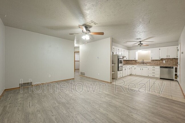 Photo - 1332 SW 63rd St