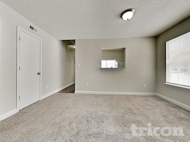 Photo - 4669 Driftwood Ln