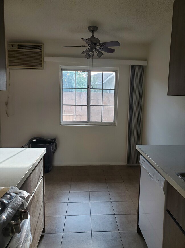 Photo - 1128 Raymond Ave Unit 2