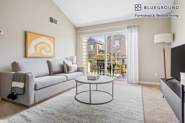 Photo - 1220 N Fair Oaks Ave Unit FL3-ID947