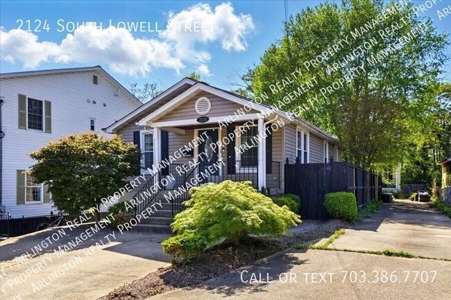 Photo - 2124 S Lowell St