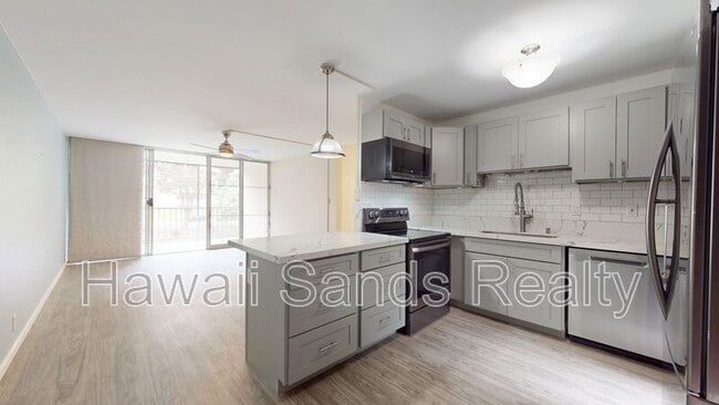 Building Photo - 95-273 Waikalani Dr