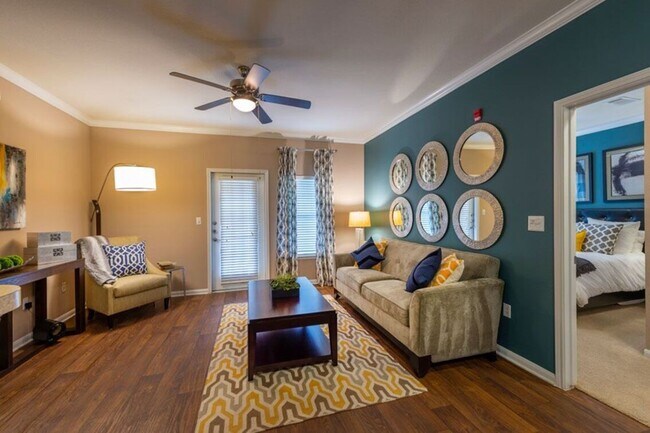 Photo - 2840 Shadowbriar Dr