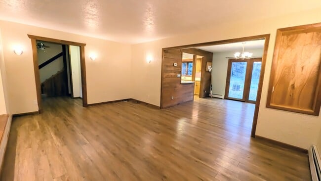 Photo - 1140 Lake Dr