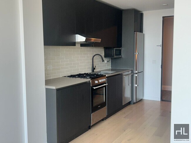 Building Photo - NORTHERN BOULEVARD