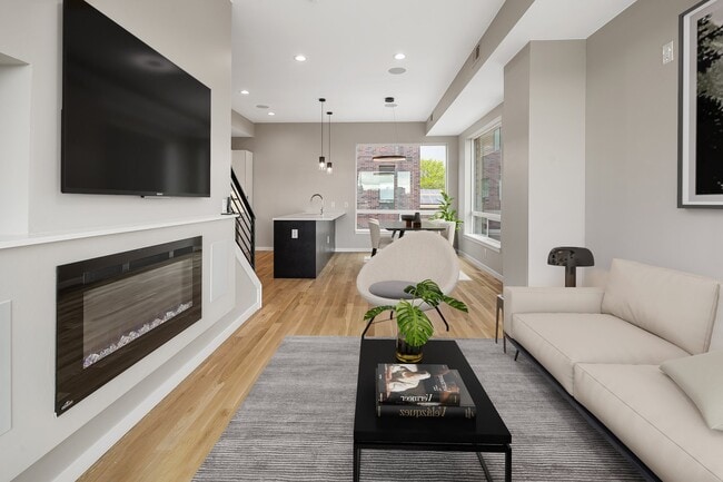 Photo - 3939 Inca St