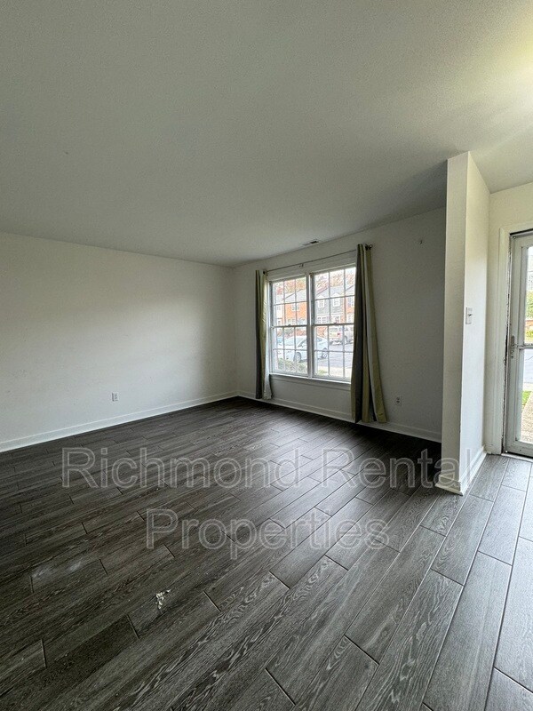 Photo - 2241 Kingsbrook Dr