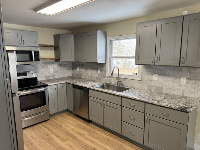 Building Photo - 510 10th St