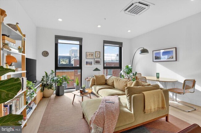 Photo - 2007 Cambridge St Unidad 10