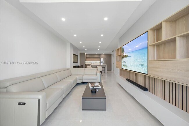 Photo - 19370 Collins Ave Unidad 507