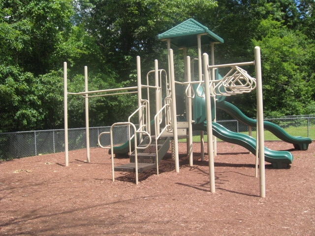 Photo - Piney Gardens