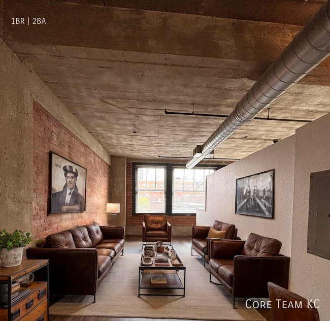 Building Photo - 934 Broadway Blvd Unit 201