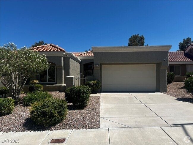 Building Photo - 9661 Blue Bell Dr Rental
