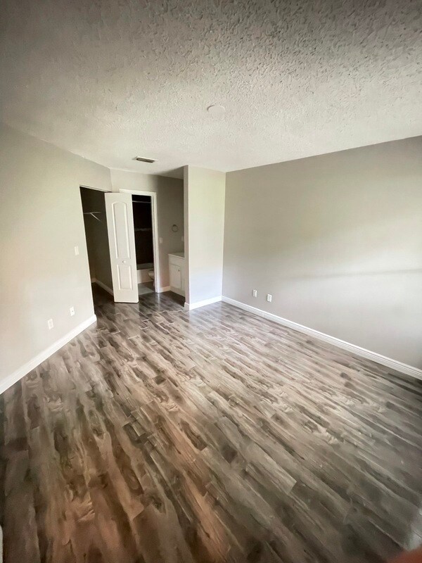 Photo - 2584 Grassy Point Dr Unit 102