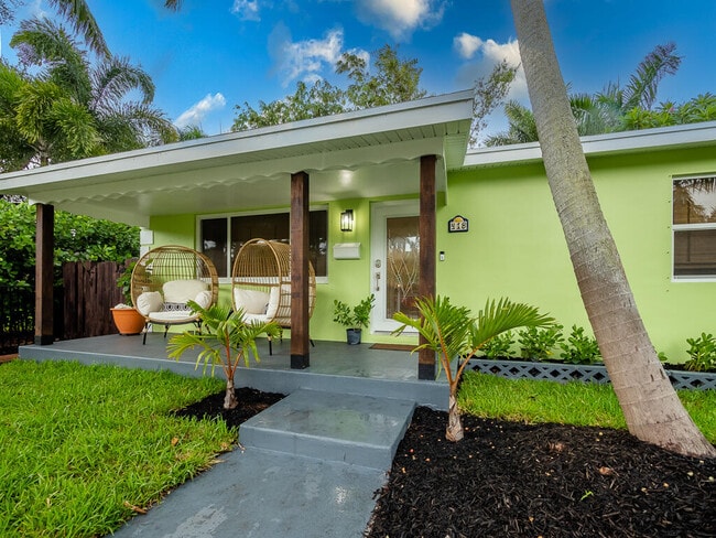 Photo - 418 N Palmway