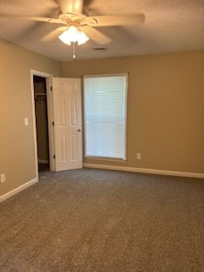 959 Van Buren Ave