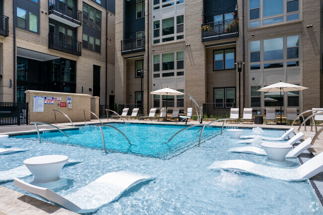 Residences Glenwood Place Apartments - Raleigh, NC | ForRent.com