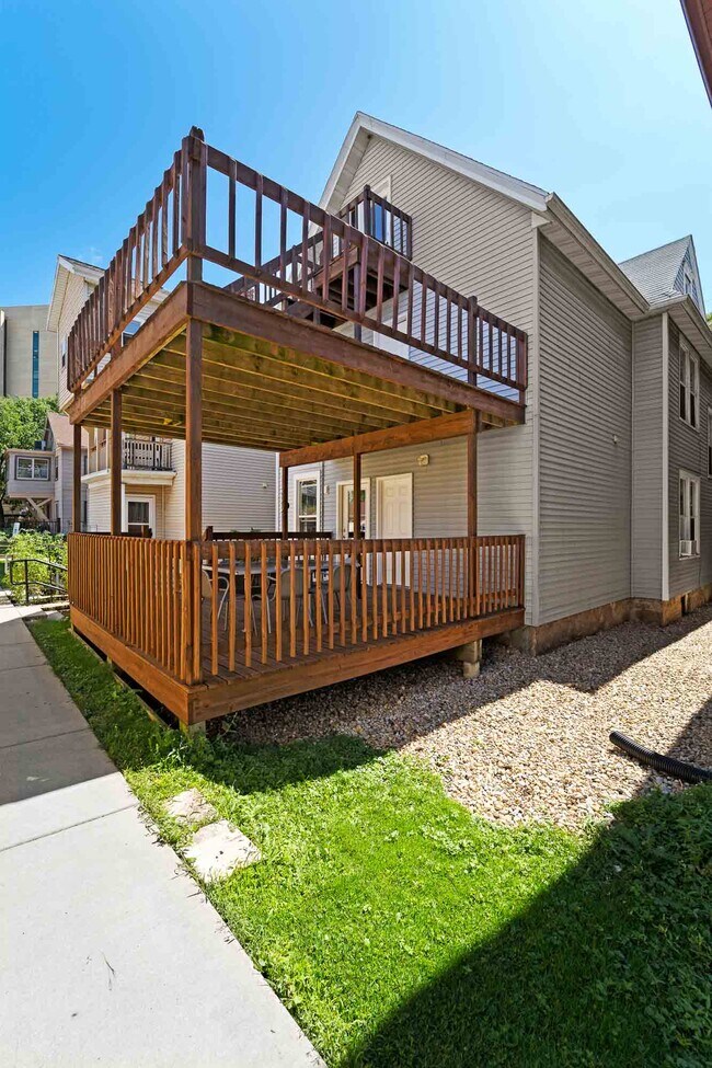 Photo - 322 W Wilson St Unit 2